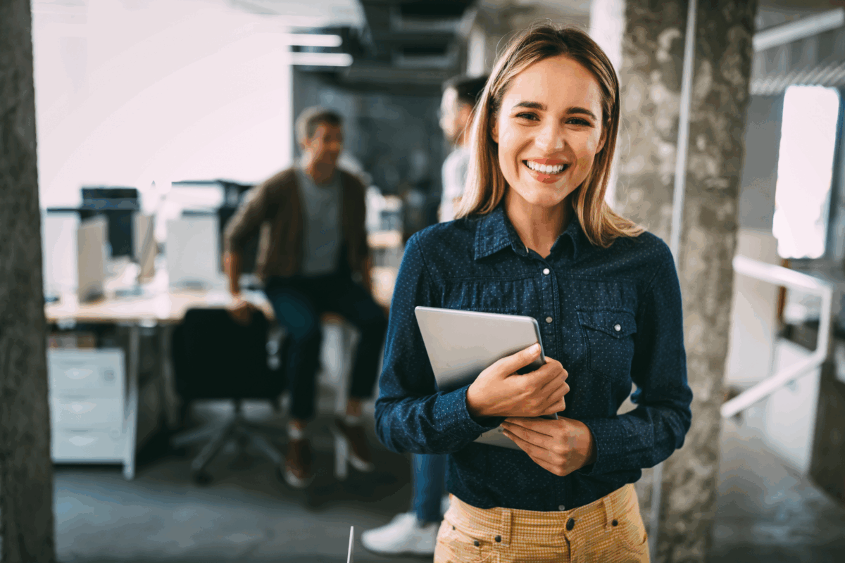 Büro Recruiting18_Canva Bild