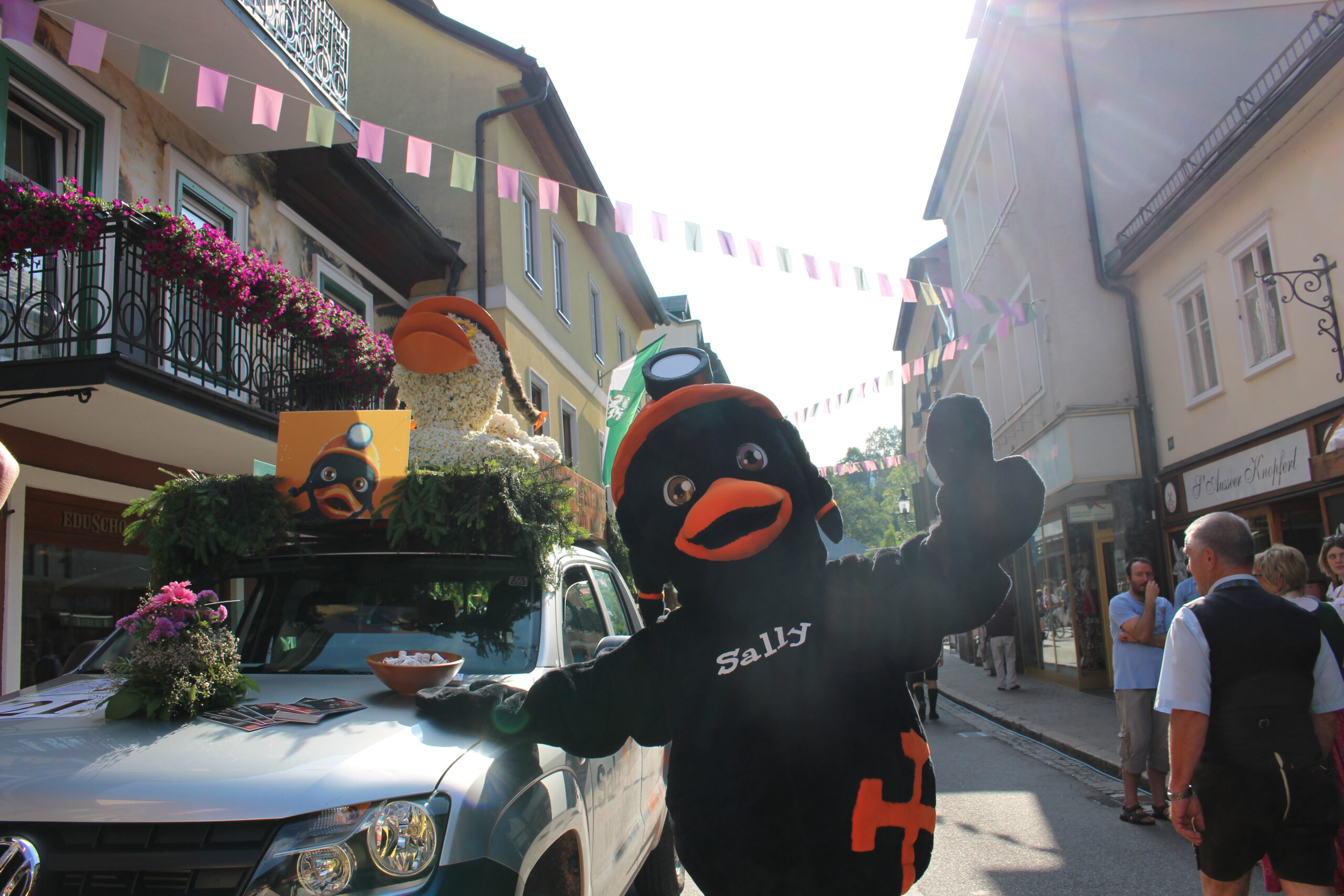 salzwelten_sally_walking_act_narzissenfest_2018_seiwald_anna (18)