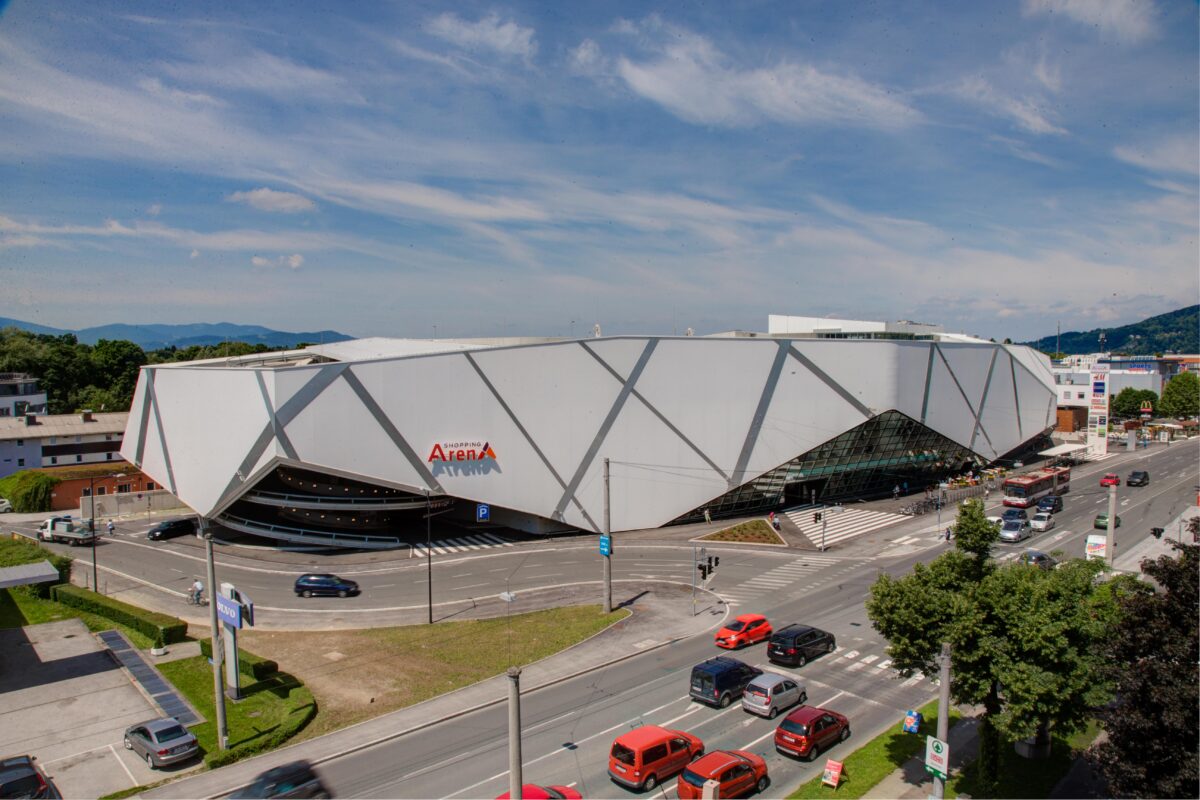 ShoppingArenaAussenNeutral28052015002