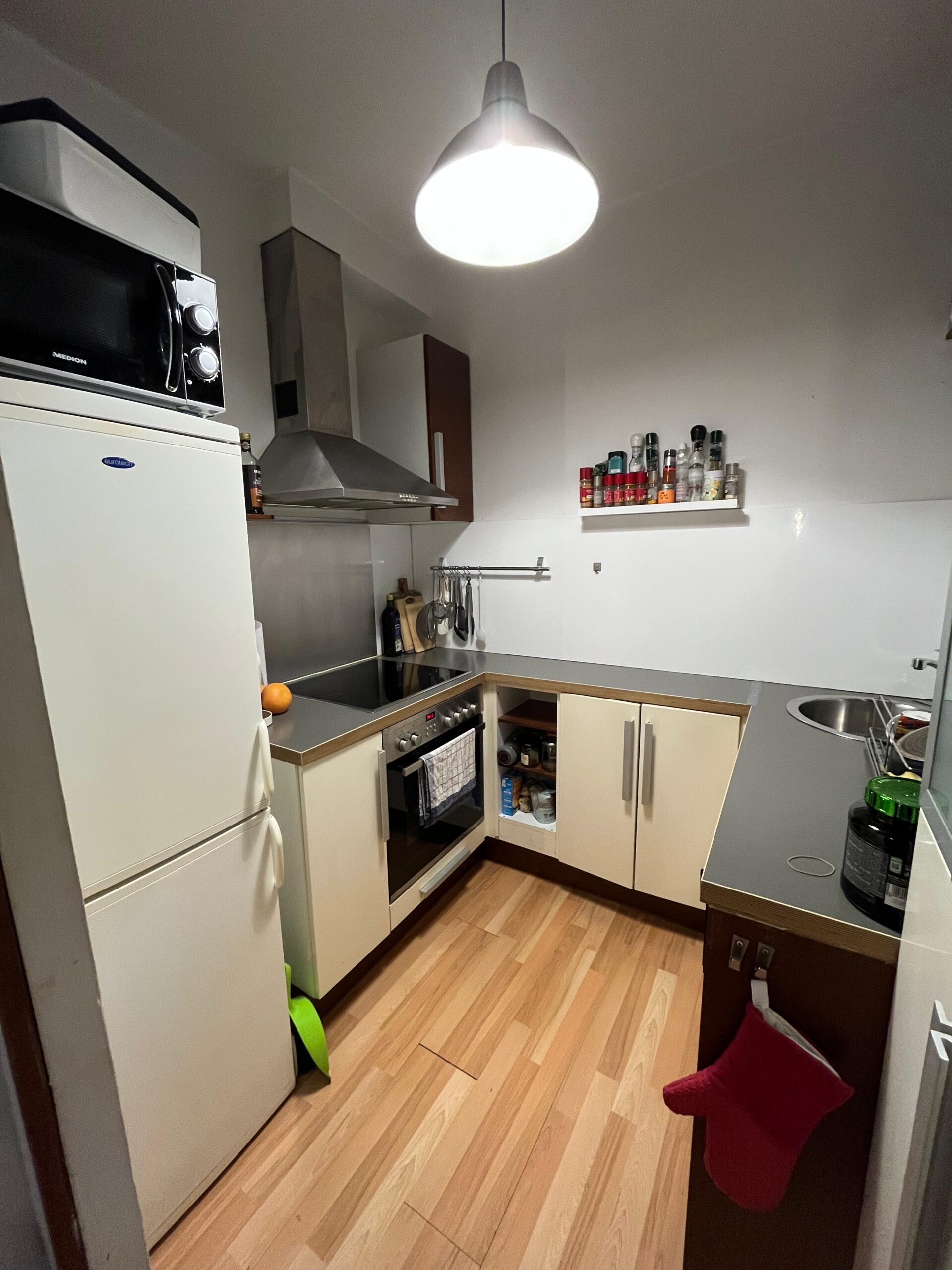 95b6f665-5555-49b1-a002-1ab001ad33d7