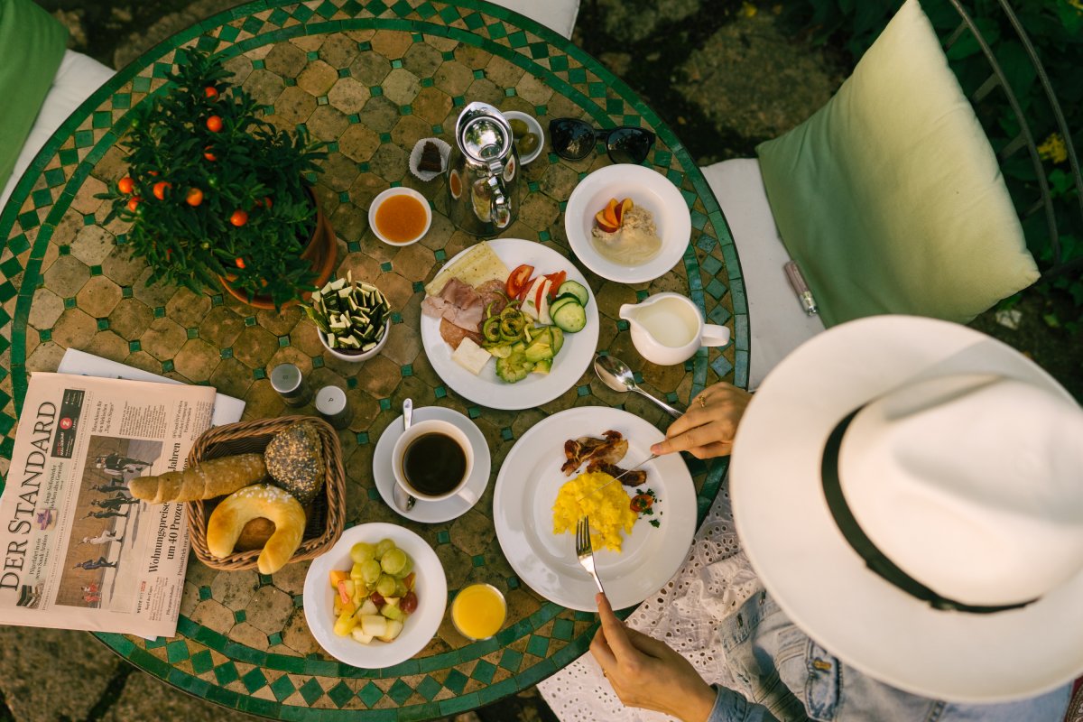 hotel-auersperg-gmbh-image-5-1200x800