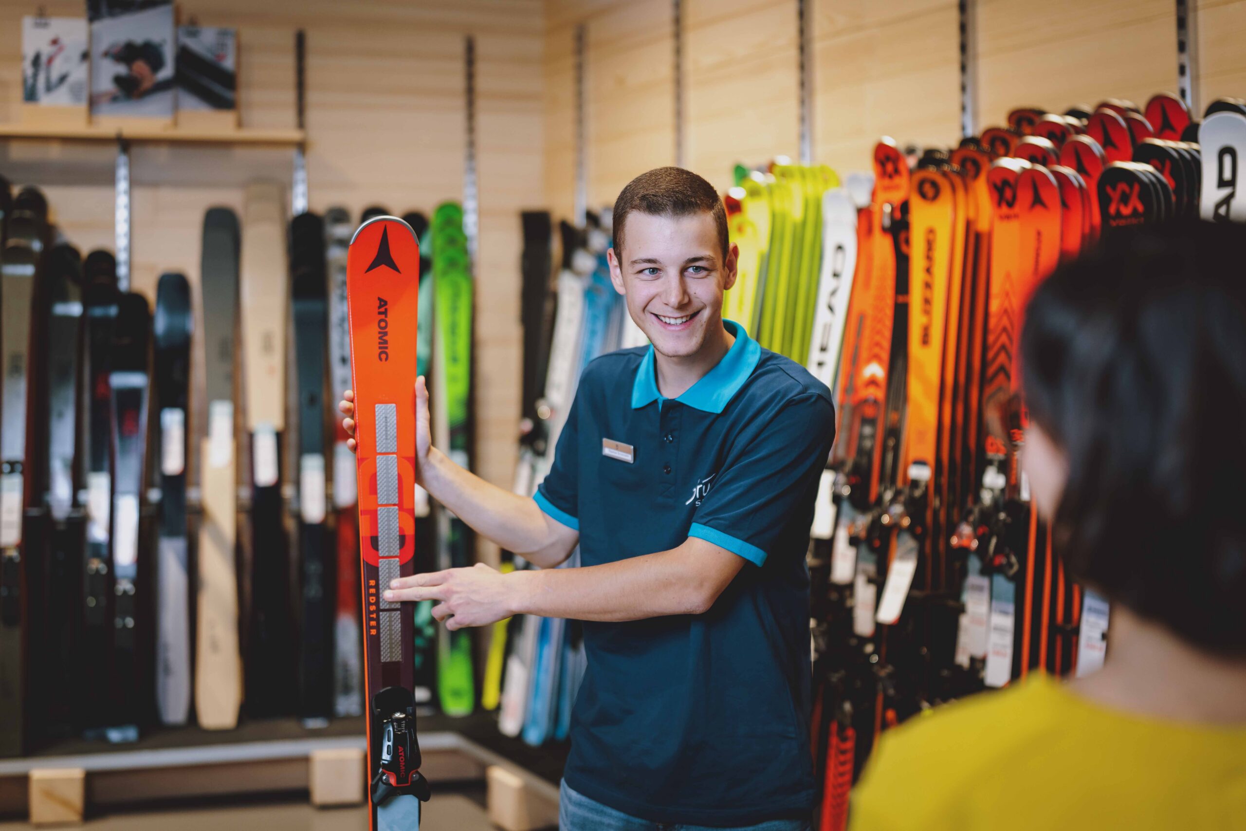 Verkauf-Ski-(c)Juergen Feichter-0098-web