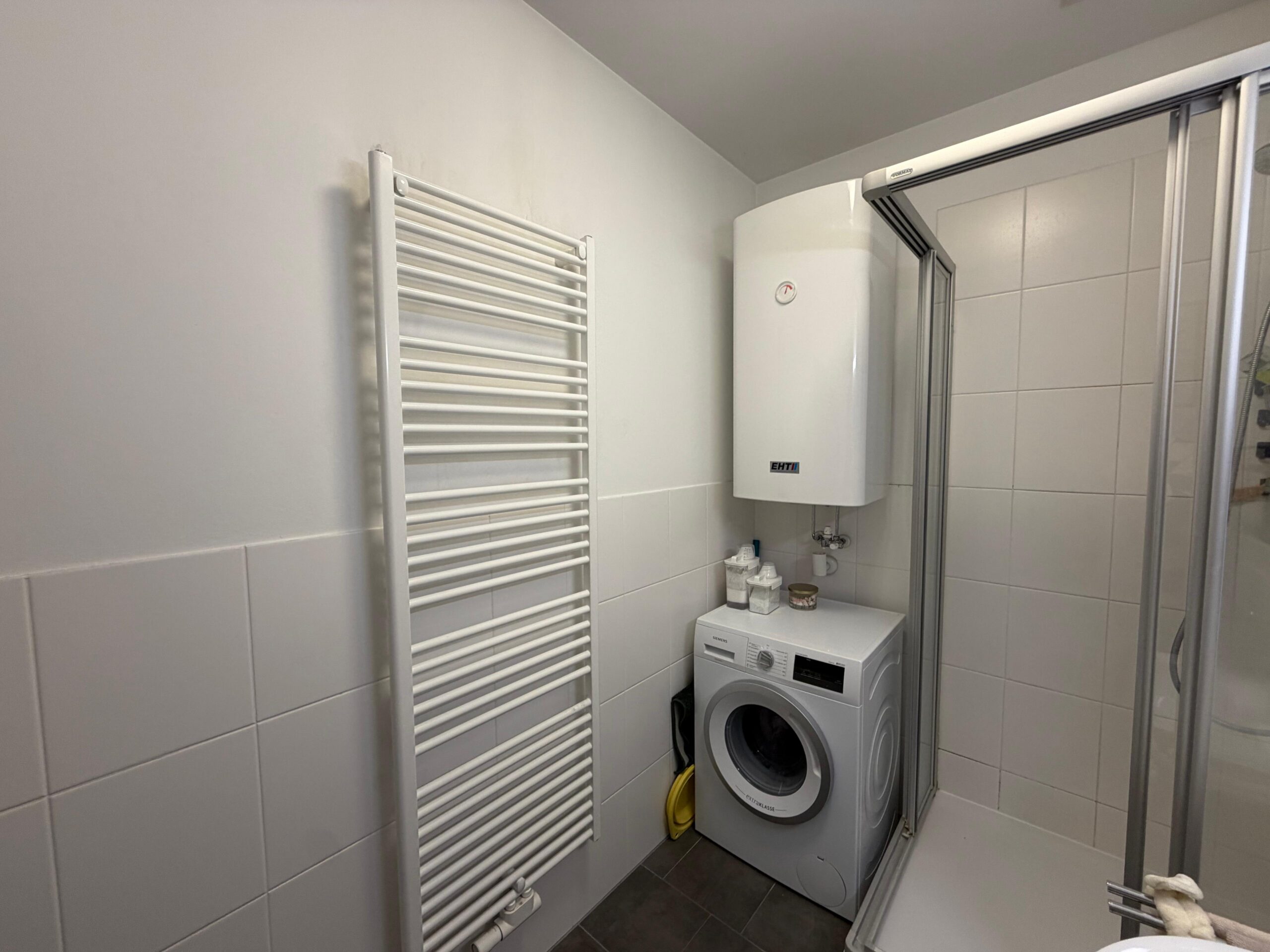 42c2b42c-3255-4e65-abbd-30f83a9b37e1