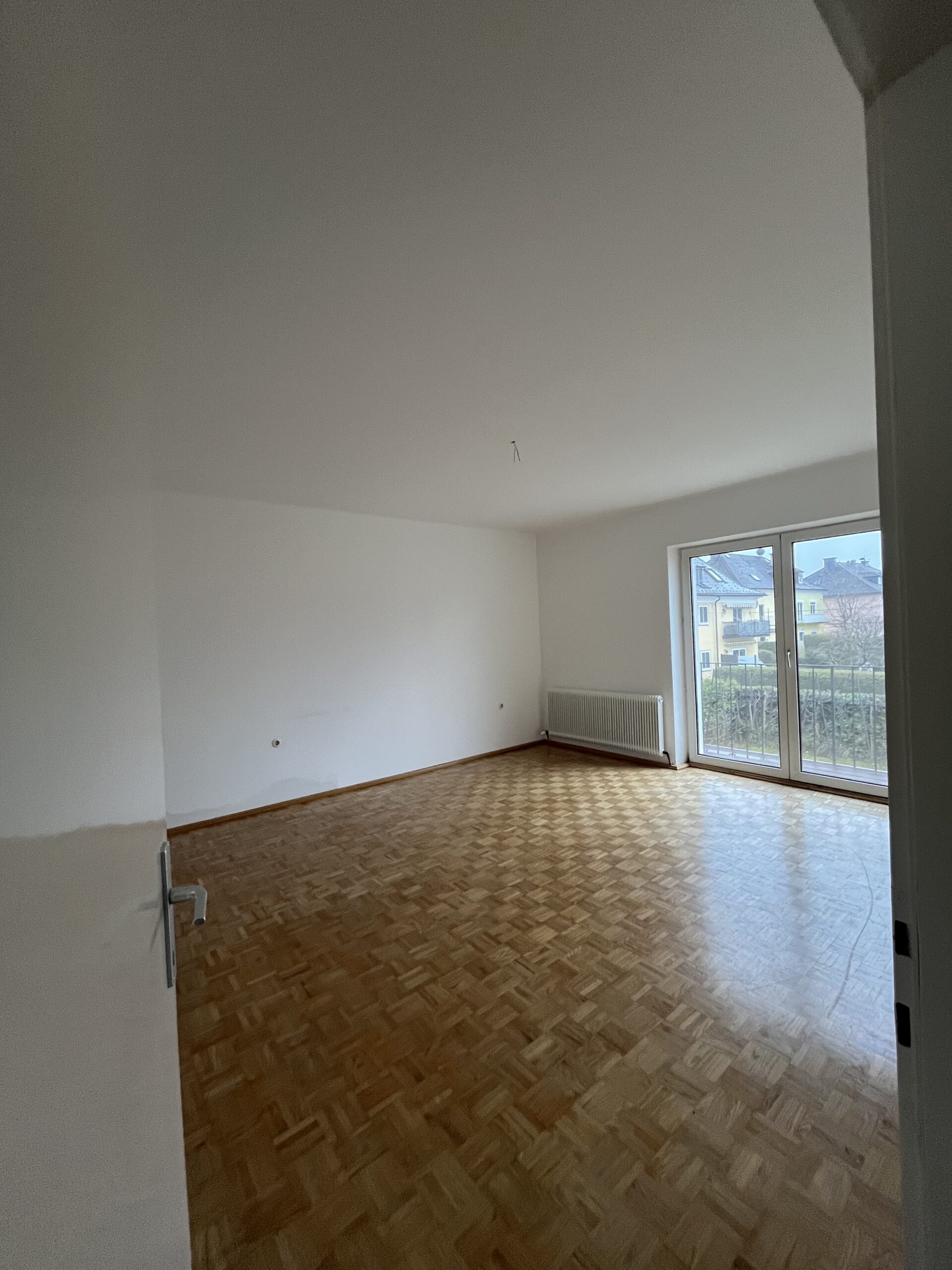 Zimmer mit Terrassentür Erdgeschoss