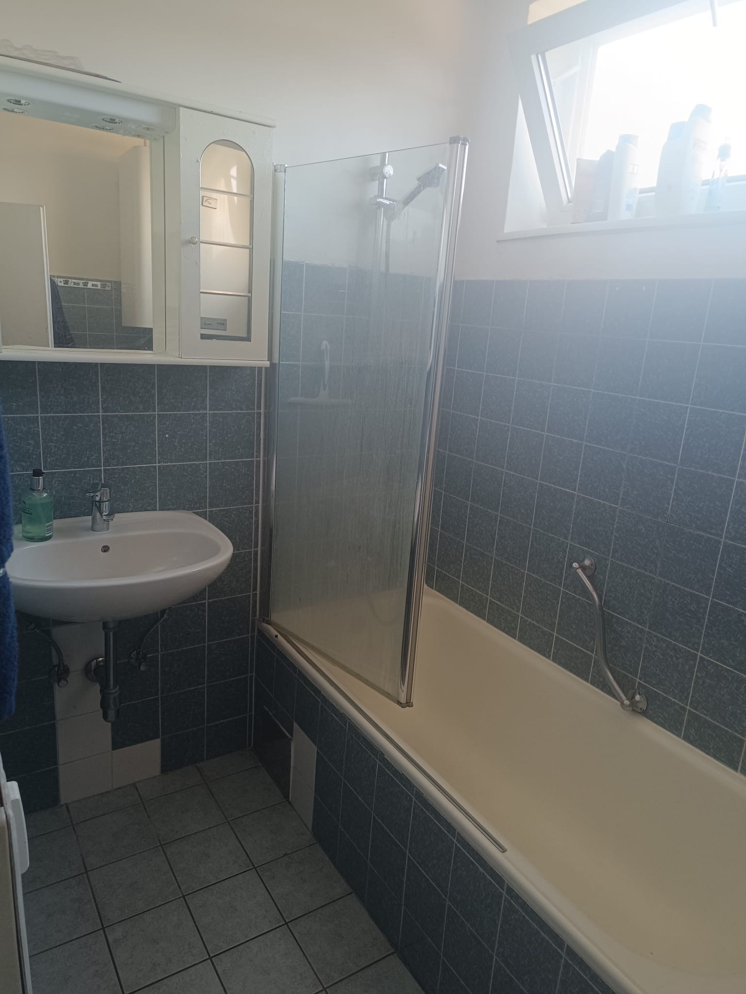 164ab7ca-4456-4139-a508-759b76470528