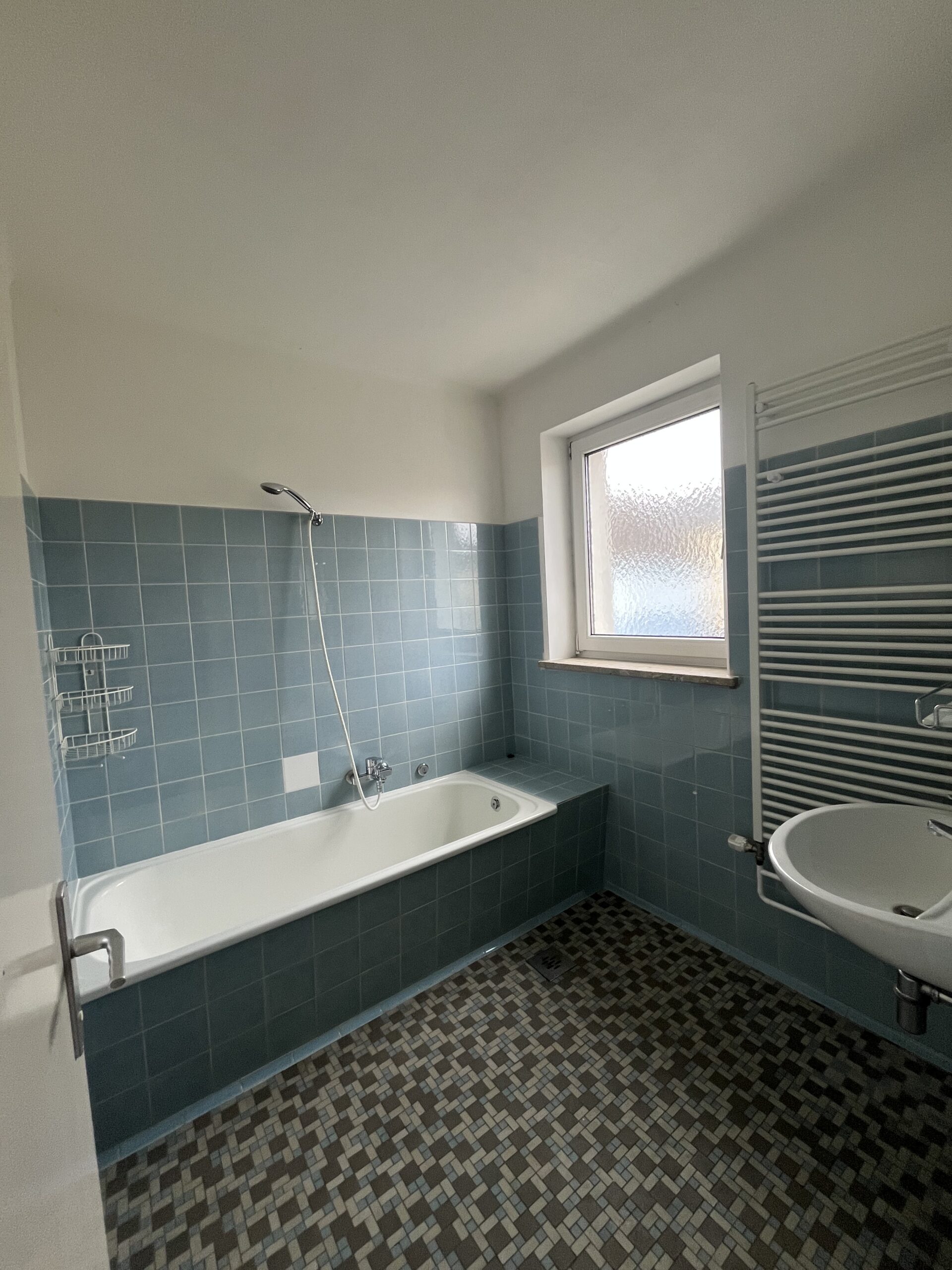 Bad im ersten Stock (Toilette ist extra)