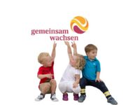 Kinder mit Logo