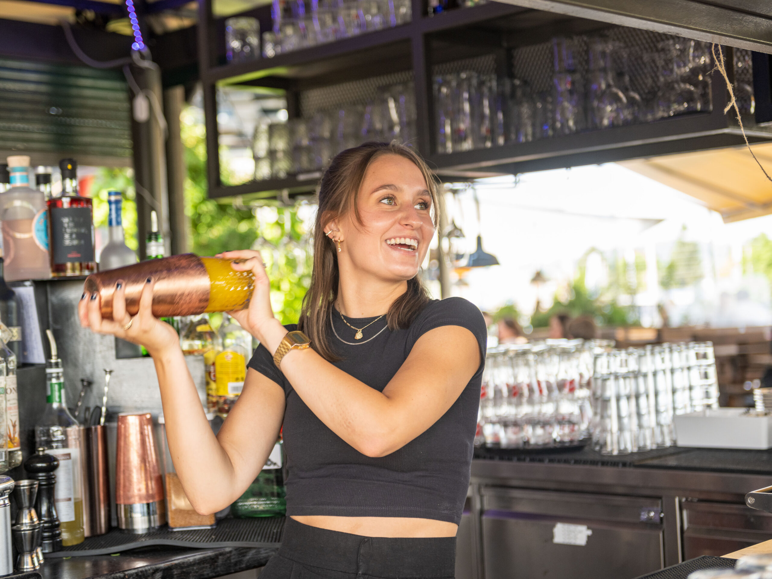 Service & Bar