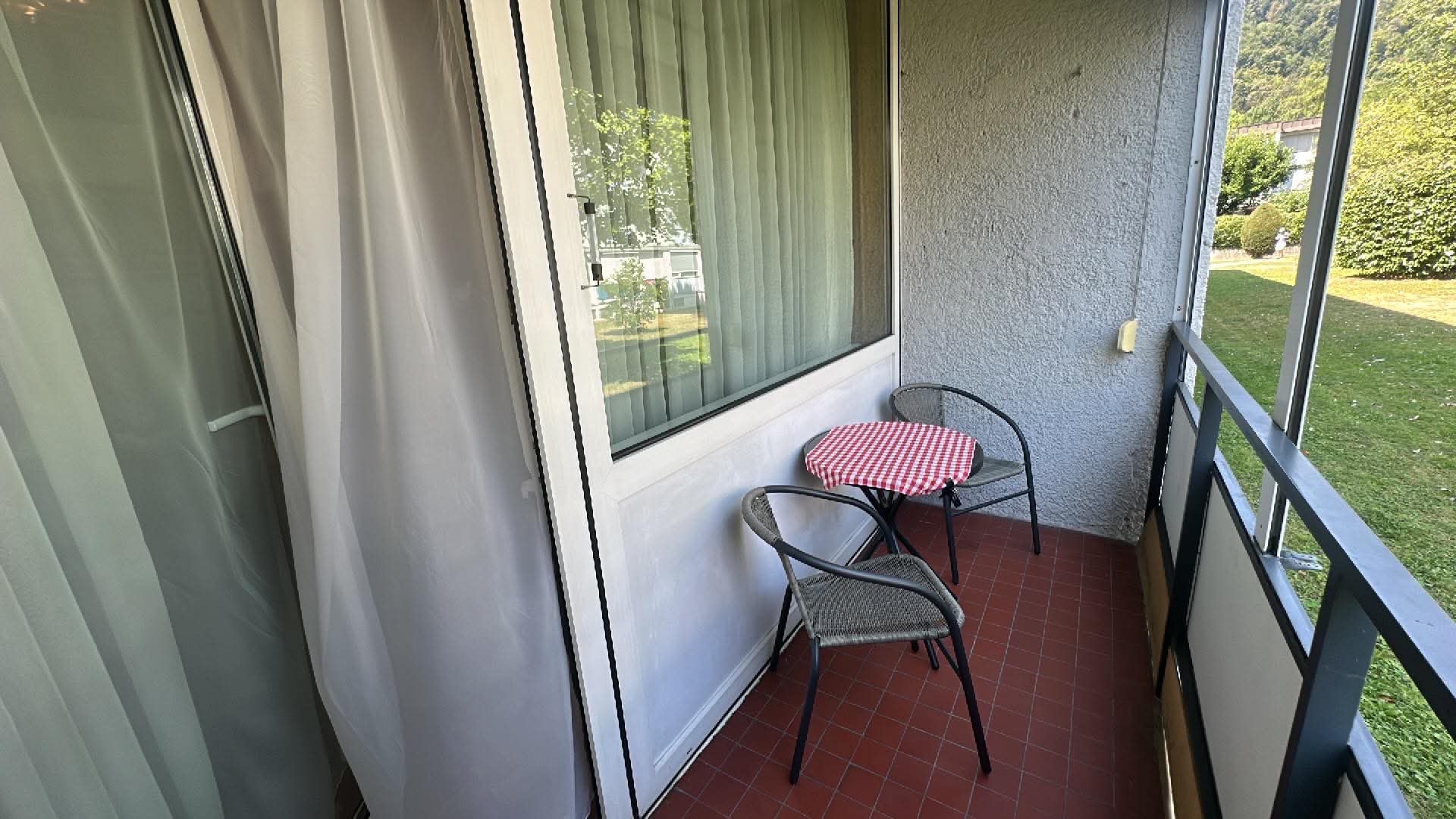 balcony